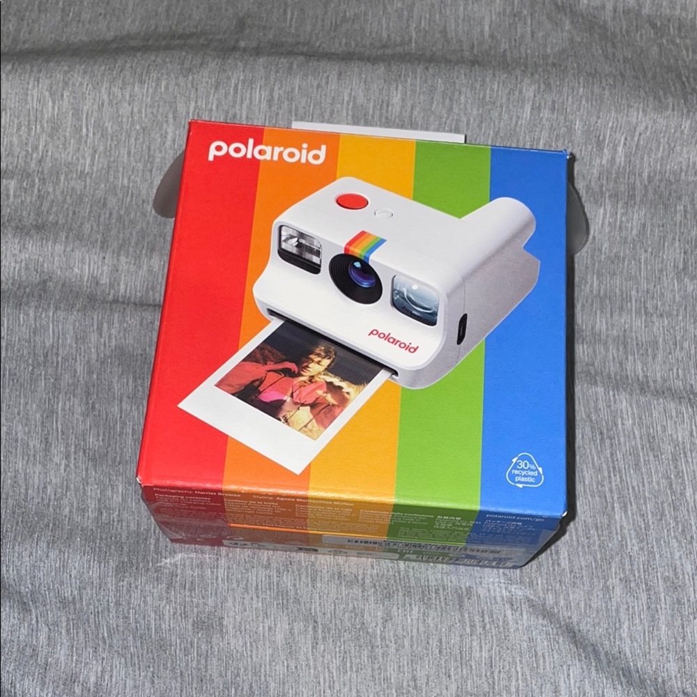 Polaroid White Instant Film Camera with Iconic Rainbow Design